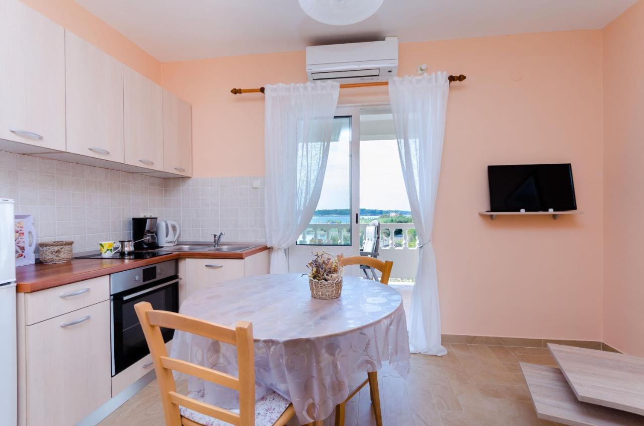 Apartments Marijana Banjol Kültér fotó