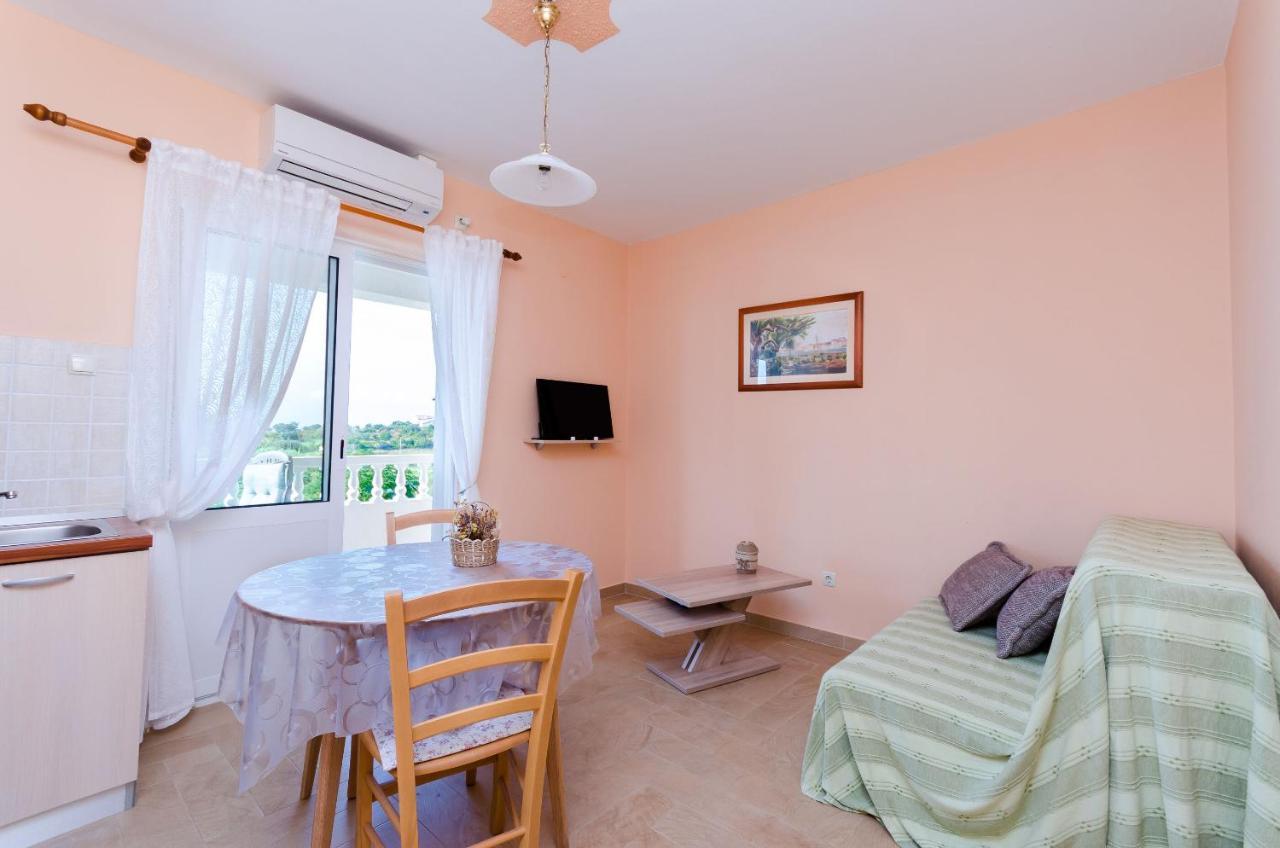 Apartments Marijana Banjol Kültér fotó