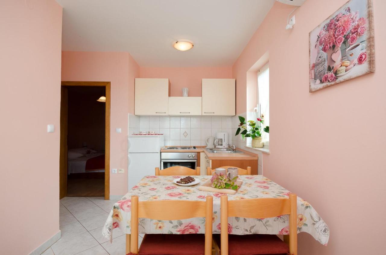 Apartments Marijana Banjol Kültér fotó